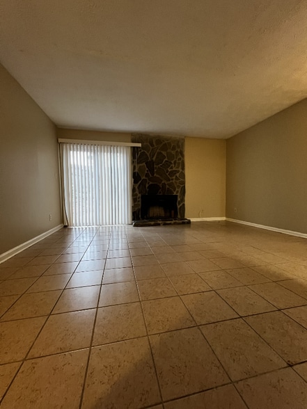 Building Photo - 6429 Baker Ct