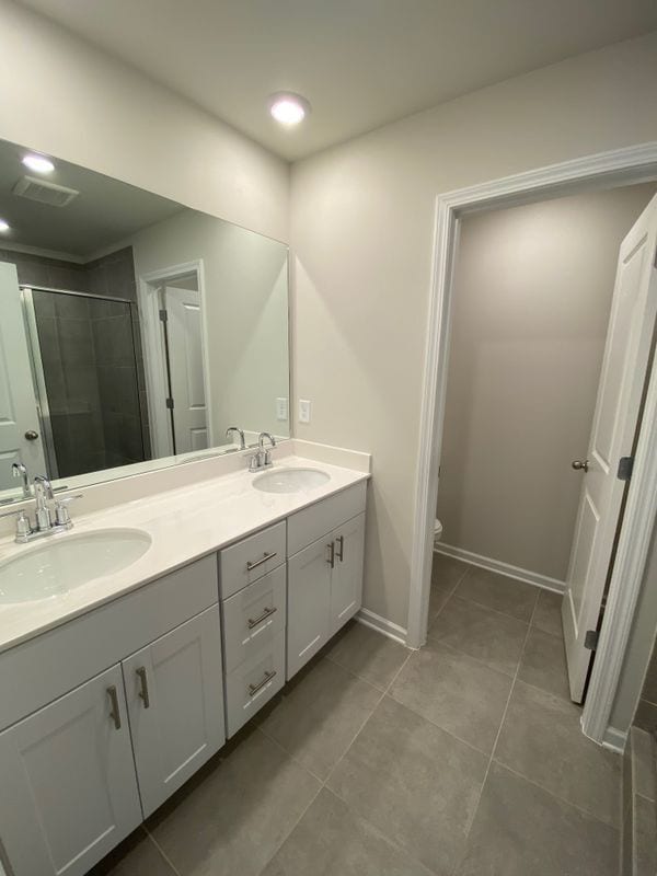 Building Photo - 151 Cedar Ln