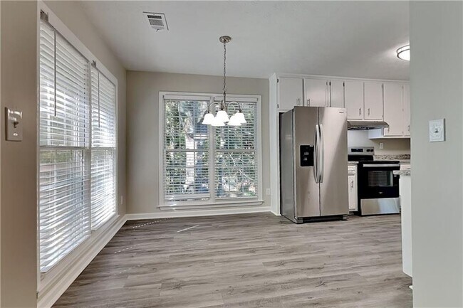 Building Photo - 204 Leighs Grove Ct