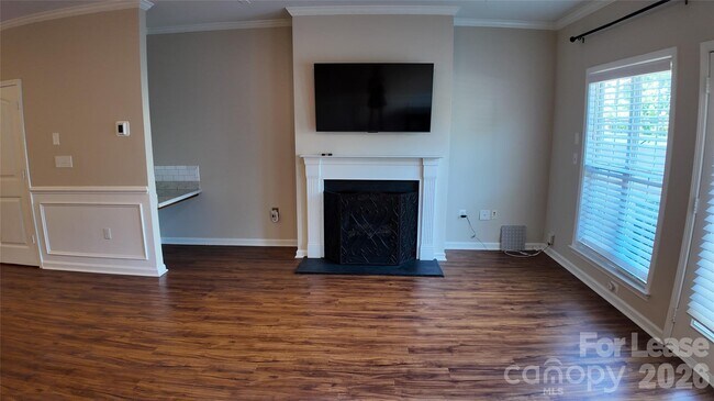 Building Photo - 514 Jetton St