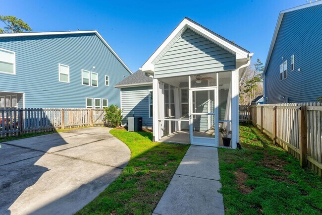 Building Photo - 3 Bedroom 2.5 Bath House in Boltons Landing - West Ashley