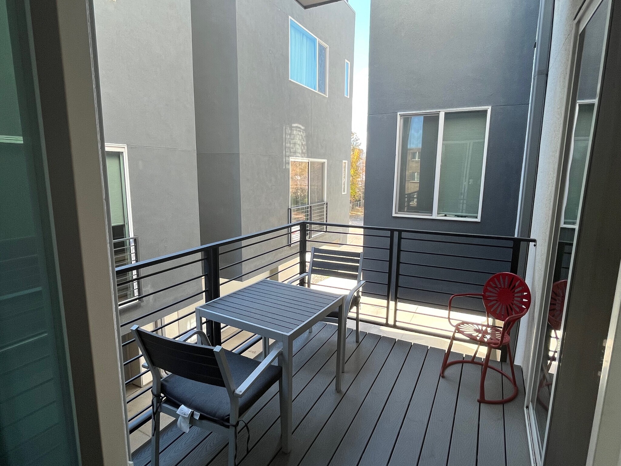 patio on kitchen level - 3326 S Washington St
