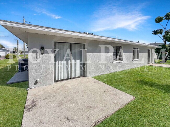 Building Photo - Cold Outside, Cozy Inside – Winter-Ready Fort Myers Renovated 3BR/2BA Duplex with a New HVAC...Yu...