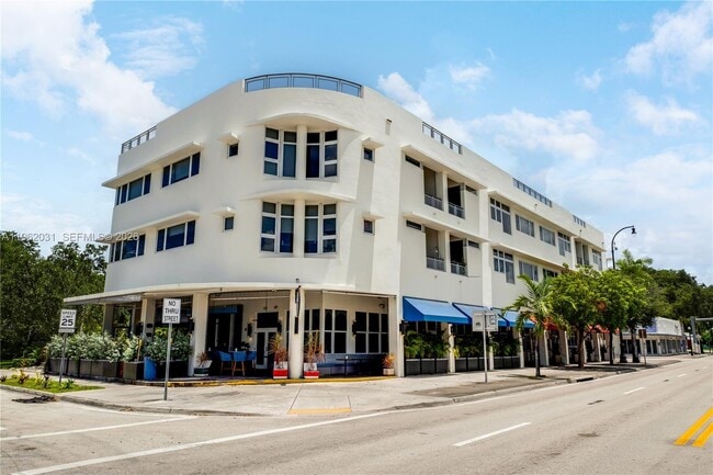 Building Photo - 6701 Biscayne Blvd