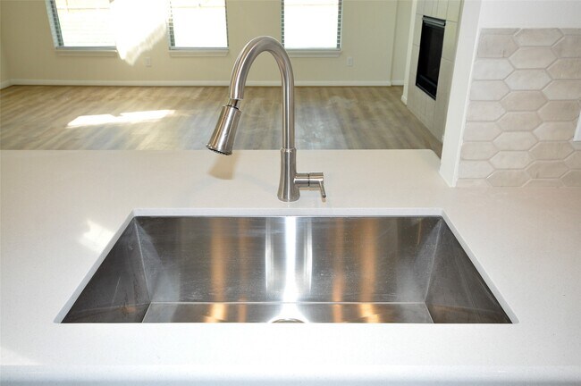 Building Photo - 3404 Bahia Rd