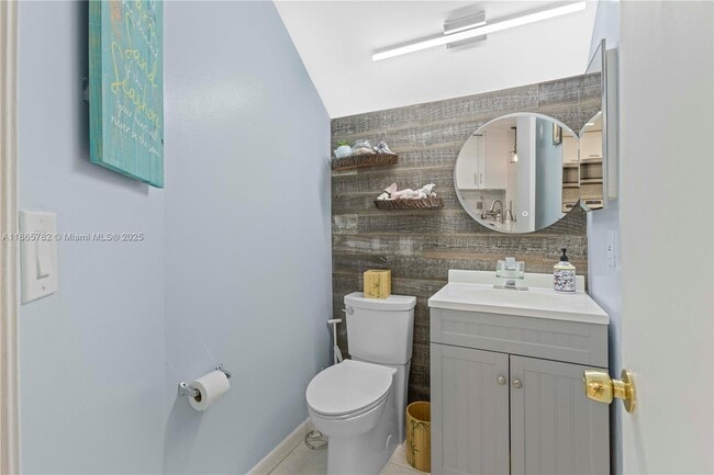 Building Photo - 230 SW 97th Terrace