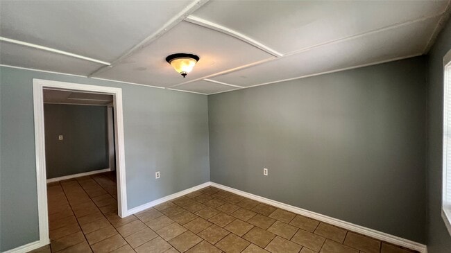 Building Photo - 25128 Faraway Ln