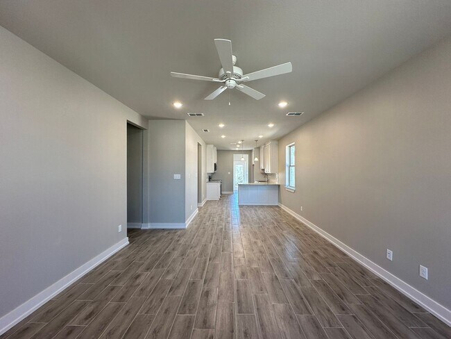 Building Photo - 3 Bedroom 2 Bath Newly Construction in Whitehouse!