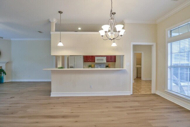 Building Photo - 1661 Harbor Club Dr