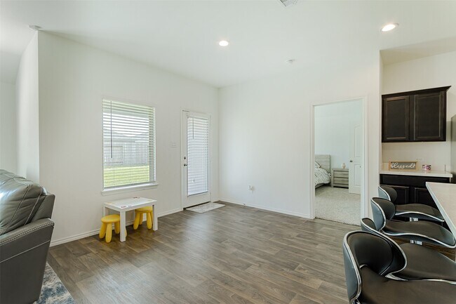 Building Photo - 5134 Jasmine Dawn Dr
