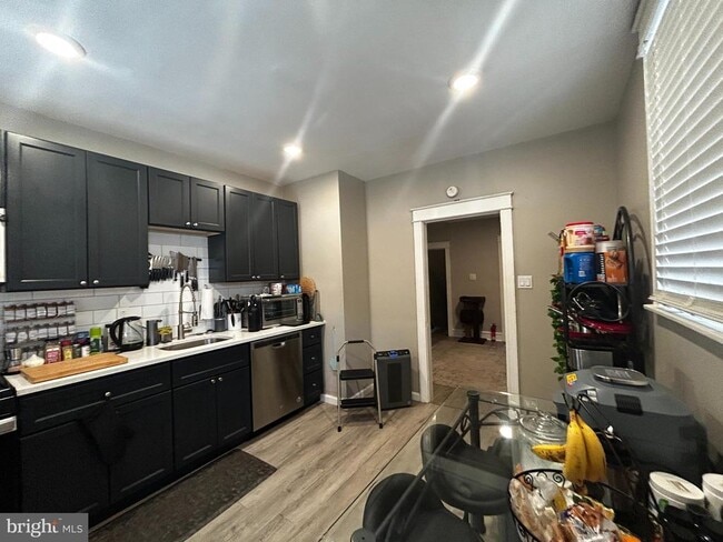 Building Photo - 1117 Rosalie St