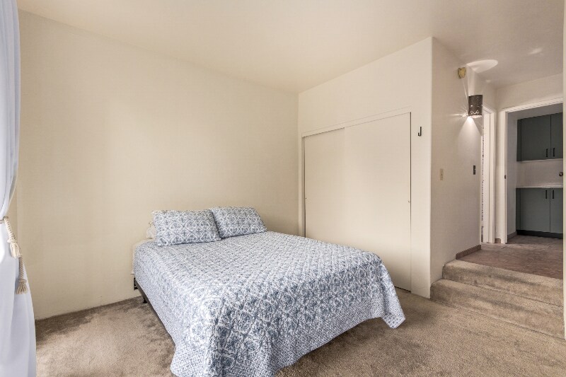 Building Photo - 5675 N Camino Esplendora