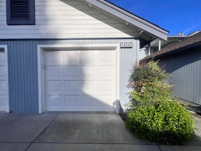 Building Photo - STUNNING 1BD/1BA CONDO IN FREMONT CA!!!!