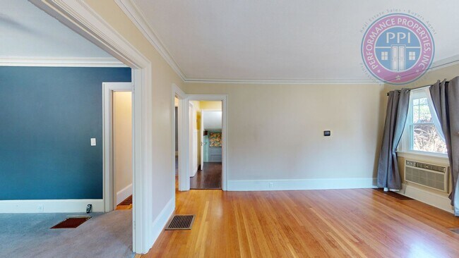 Building Photo - 2031 N Killingsworth St