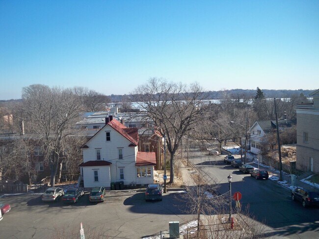 Building Photo - 2800 W 44th St