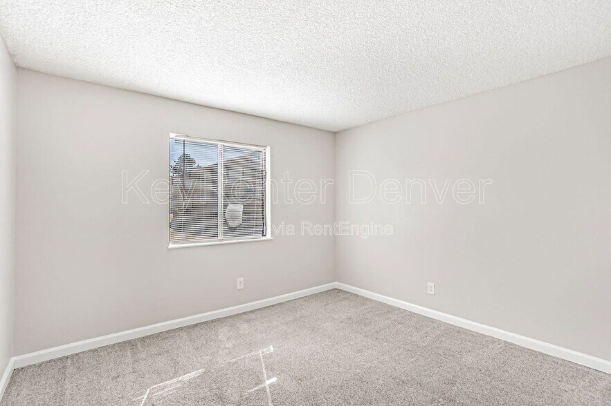 Building Photo - 10211 Ura Ln