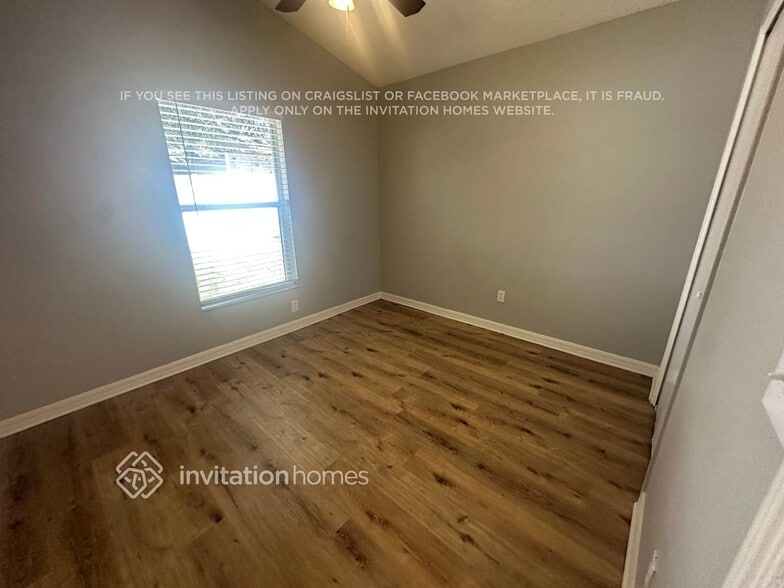 Building Photo - 5621 Piney Ridge Dr