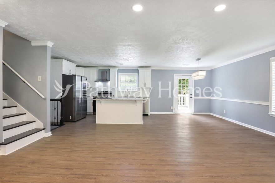 Building Photo - 4254 Southvale Dr