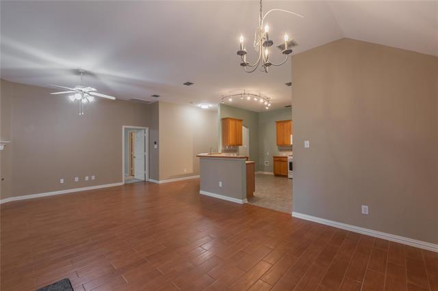Building Photo - 7801 Quiet Waters Dr