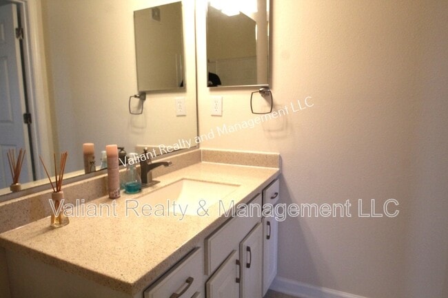 Building Photo - 13364 Beach Blvd