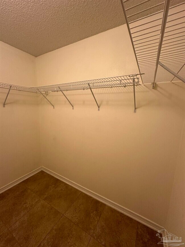 Building Photo - 317 Mizzen Ln