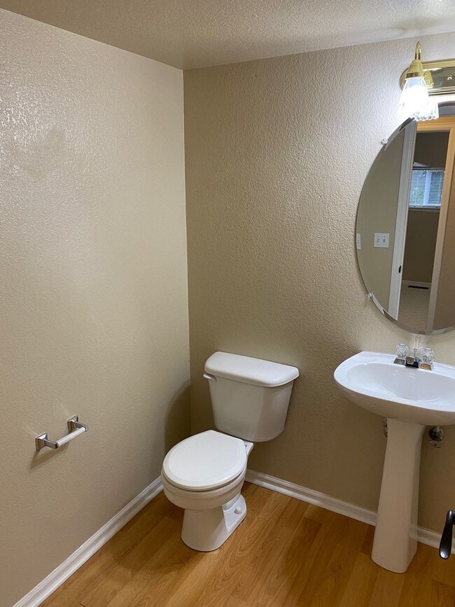 Building Photo - Wonderful Home in Parker
