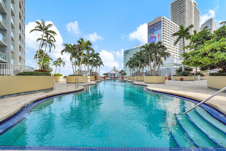Building Photo - 244 Biscayne Blvd