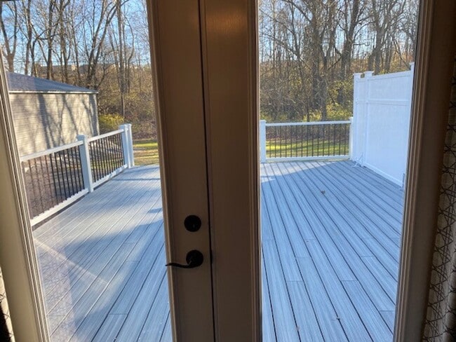 Building Photo - Coming soon! Nice remodeled 2 bedroom dupl...