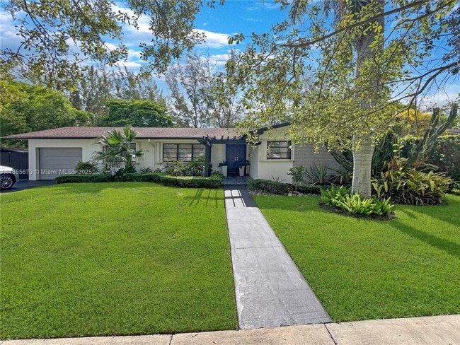Primary Photo - 4611 SW 82nd Ct