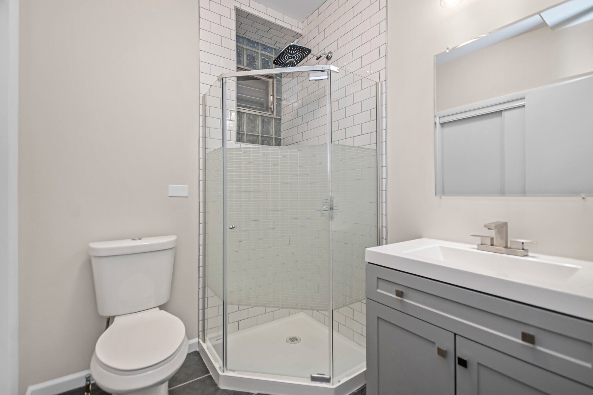 Building Photo - 1739 W Beach Ave