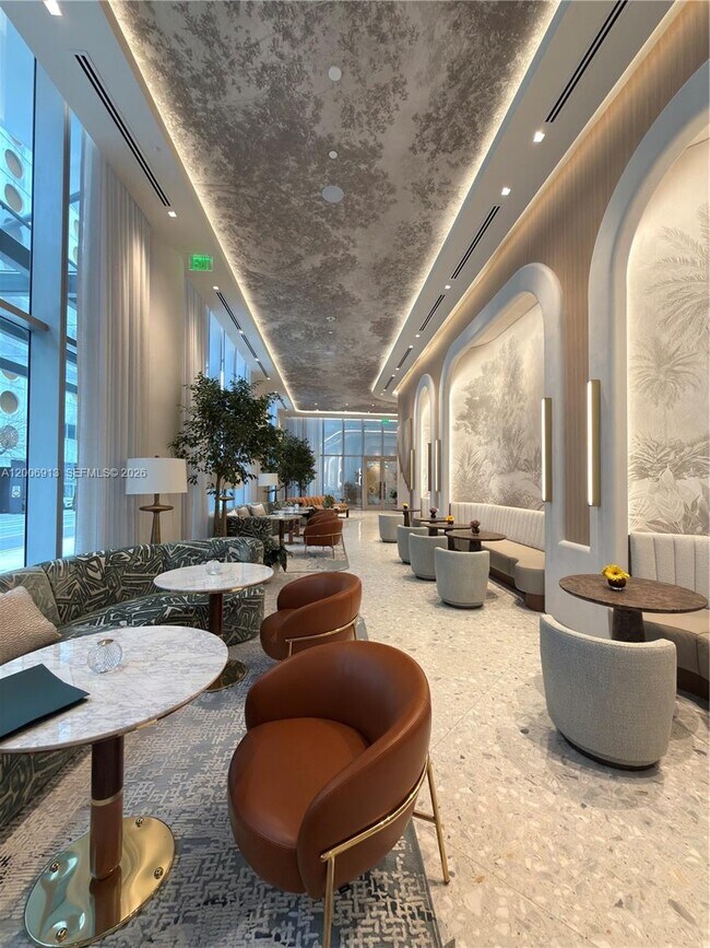 Building Photo - 77 SE 5th St