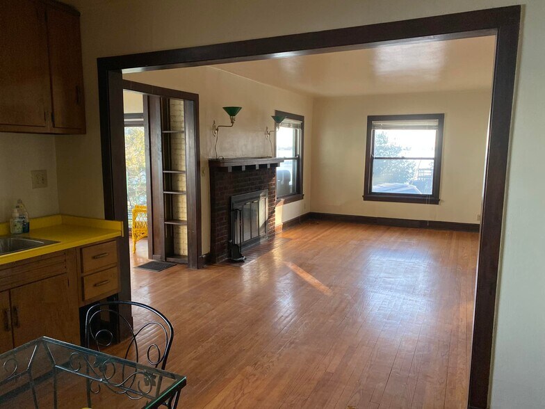 Building Photo - 1001 Rutledge Ct