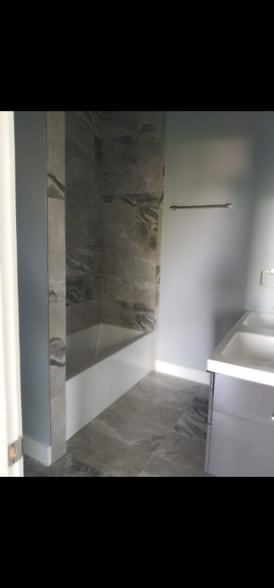 Building Photo - 01 Trinidad Ave NE