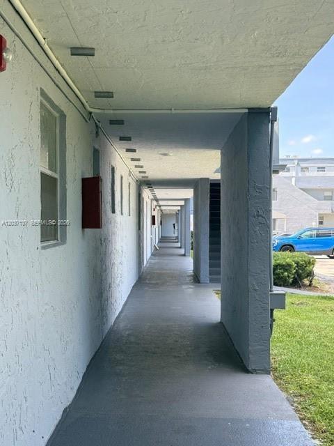 Building Photo - 9367 Fontainebleau Blvd