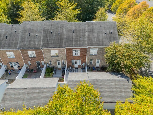 Building Photo - UPGRADES! Two Bedroom Townhouse - Six Month Lease Only!!