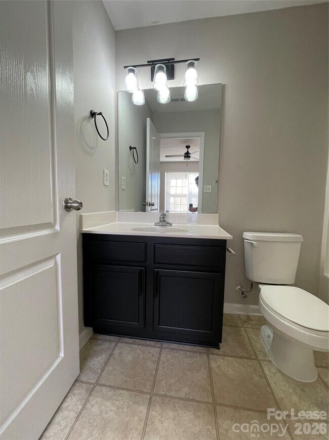 Building Photo - 3129 Nevin Pl Dr