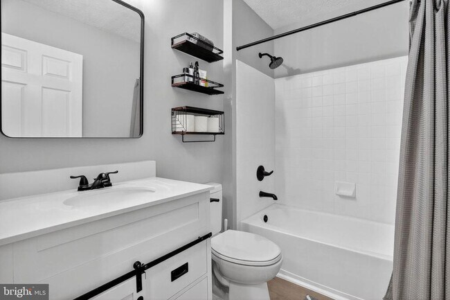 Building Photo - 8031 Brookstone Ct