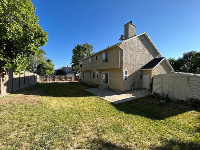 Building Photo - 10361 Ashley Park Dr