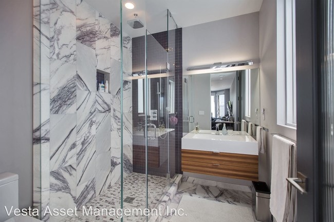 Building Photo - 2311 19th St