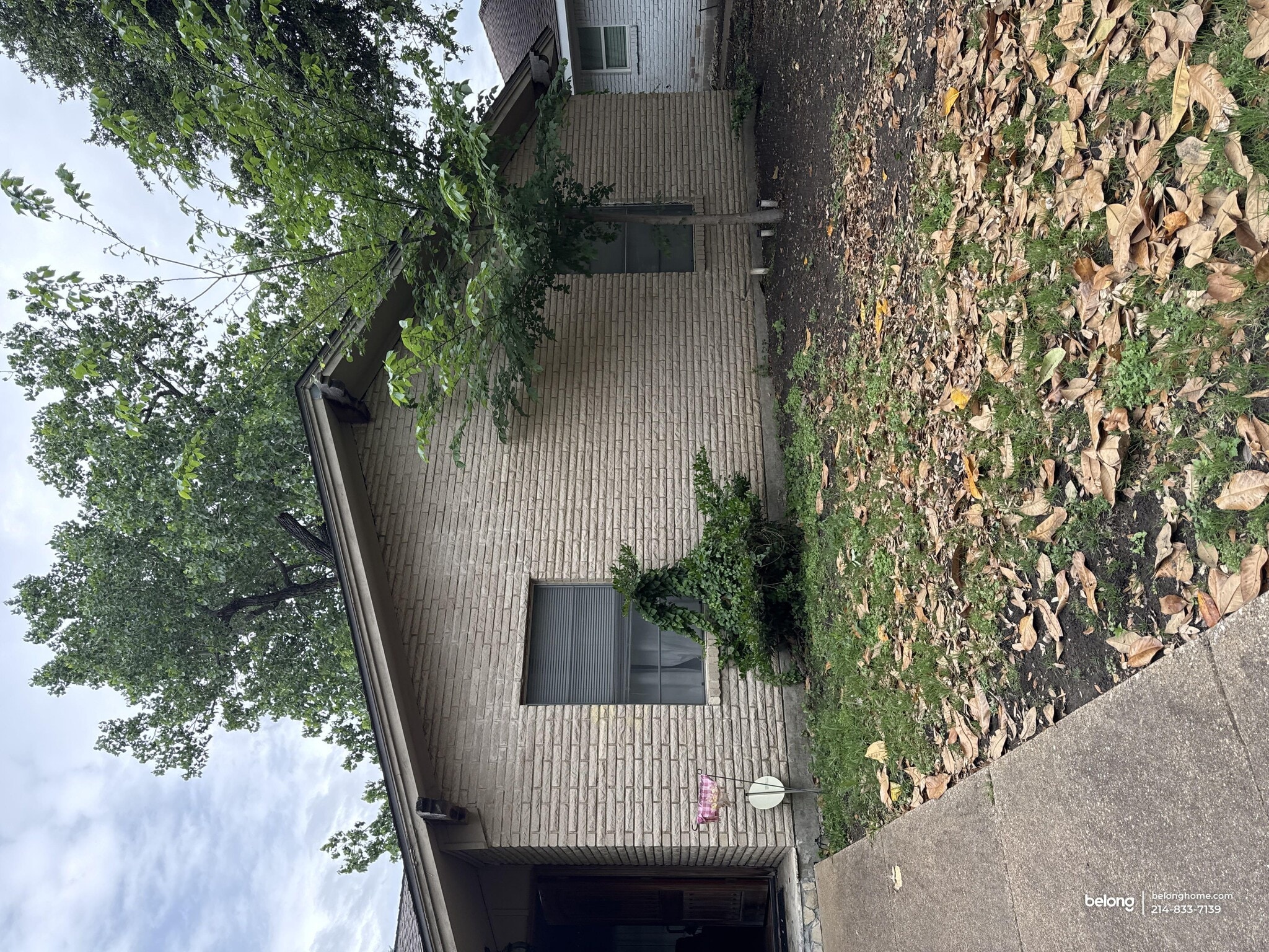Building Photo - 8615 Skyline Dr