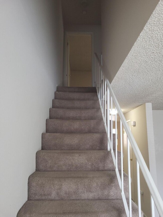 Building Photo - 8309 Cirque Dr W