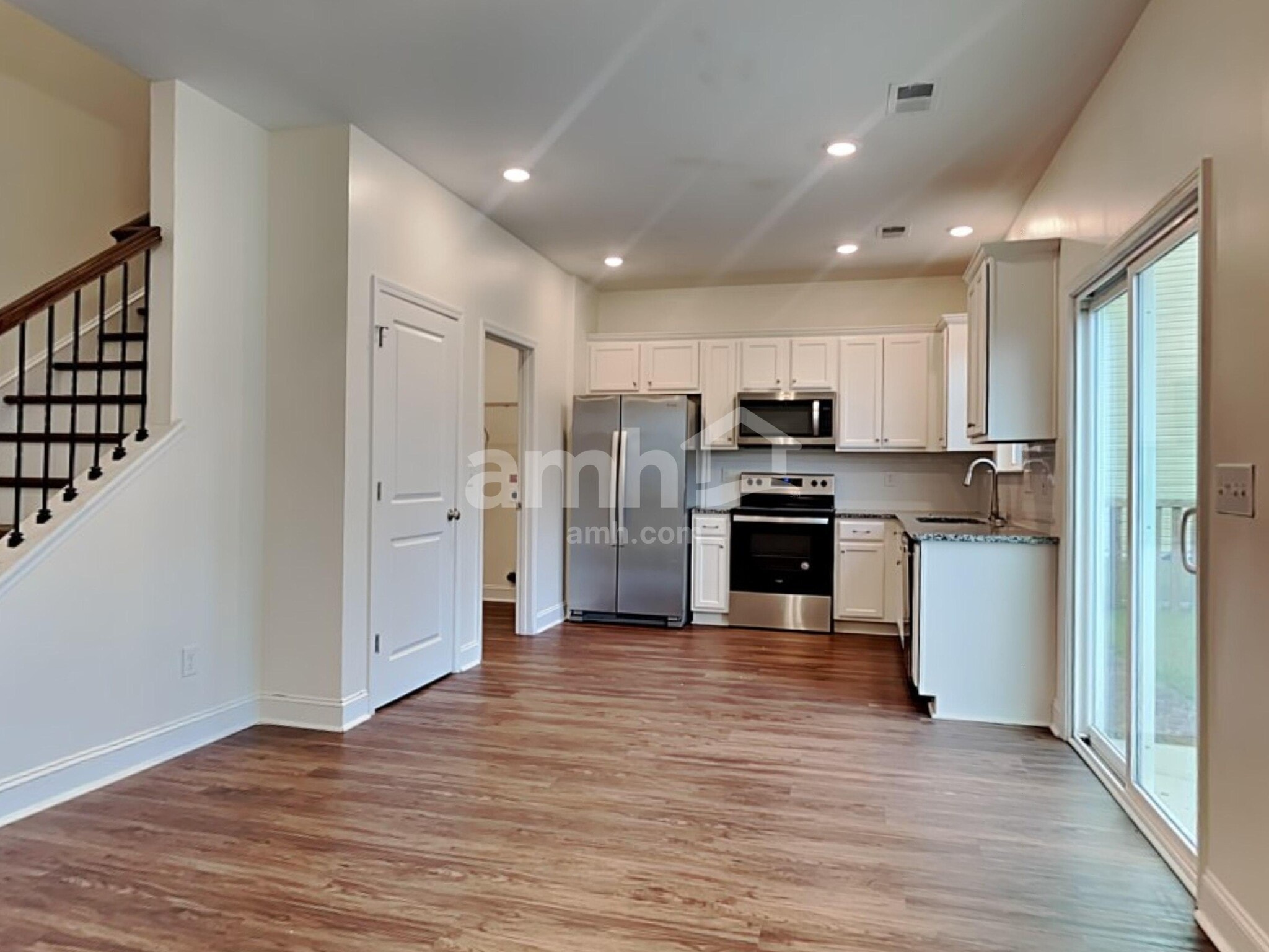 Building Photo - 334 Azore Way