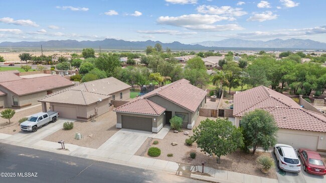 Building Photo - 12708 N Rodeo Land