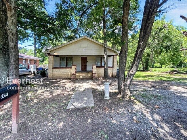Primary Photo - 3316 Park Ave SW