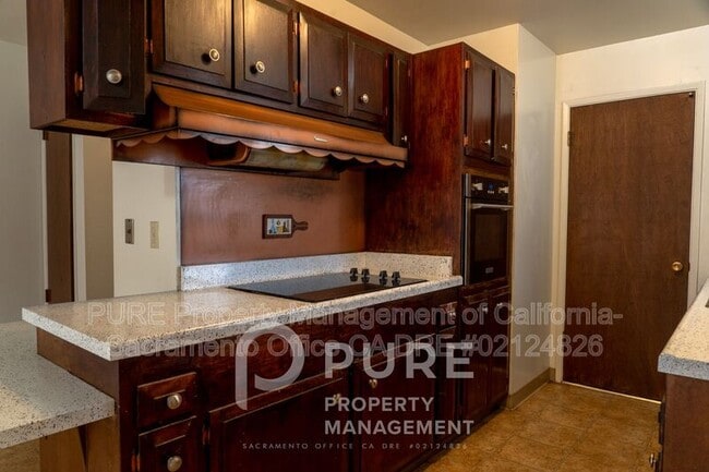 Building Photo - 9152 Cecile Way