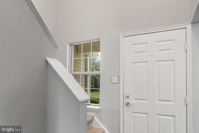 Building Photo - 73 Crickhollow Ct
