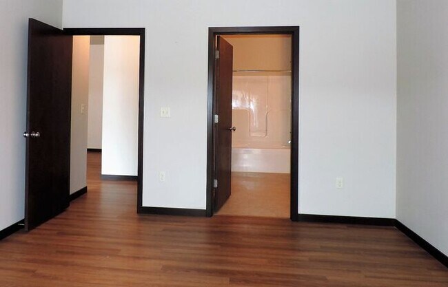 Building Photo - $1,635 | 2 Bedroom, 2 Bathroom 2nd Floor Condo | Pet Friendly* | Available for August 1st, 2026 M...