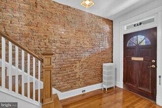 Building Photo - 623 Farragut St NW