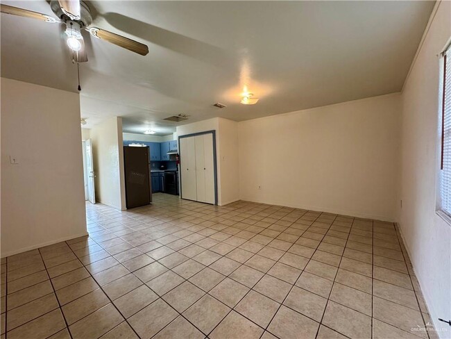 Building Photo - 404 S 20th Ave