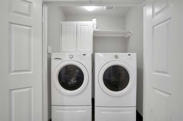 Building Photo - 38 Tivoli Garden Ct
